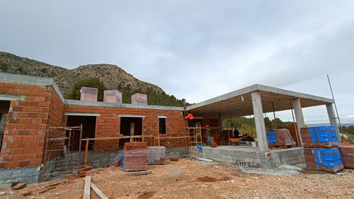 Image No.1-4 Bed Villa for sale