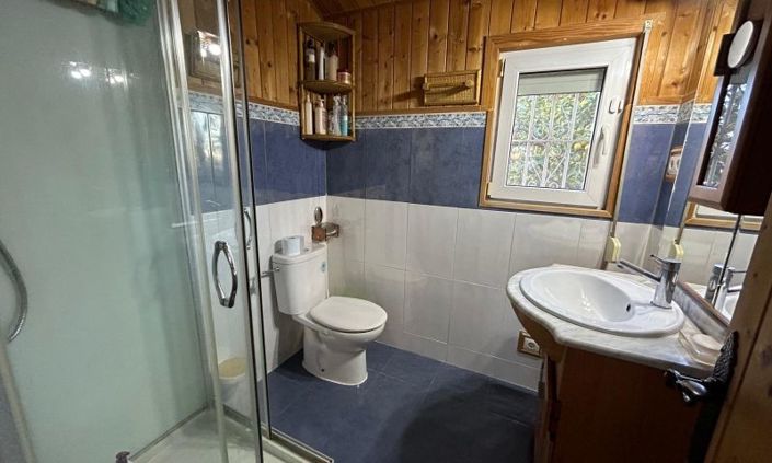 Image No.13-6 Bed Country House for sale