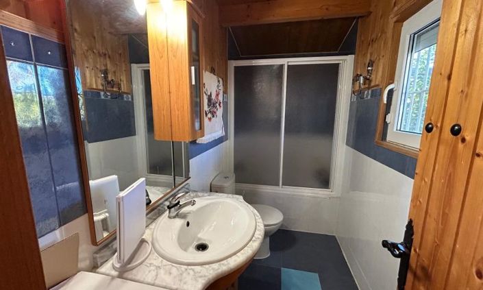 Image No.31-6 Bed Country House for sale