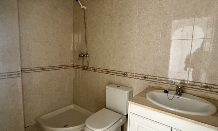 Image No.17-2 Bed Apartment for sale