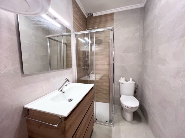 Image No.8-2 Bed Bungalow for sale