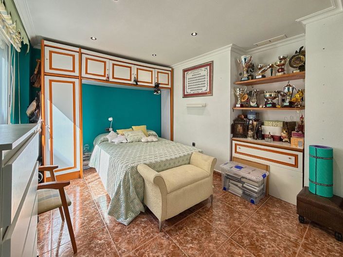 Image No.17-2 Bed Apartment for sale