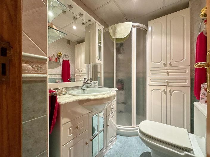 Image No.19-2 Bed Apartment for sale