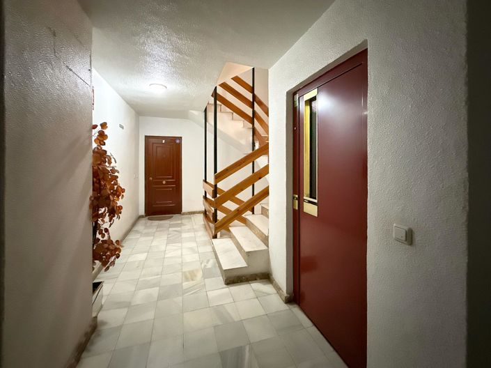 Image No.27-2 Bed Apartment for sale