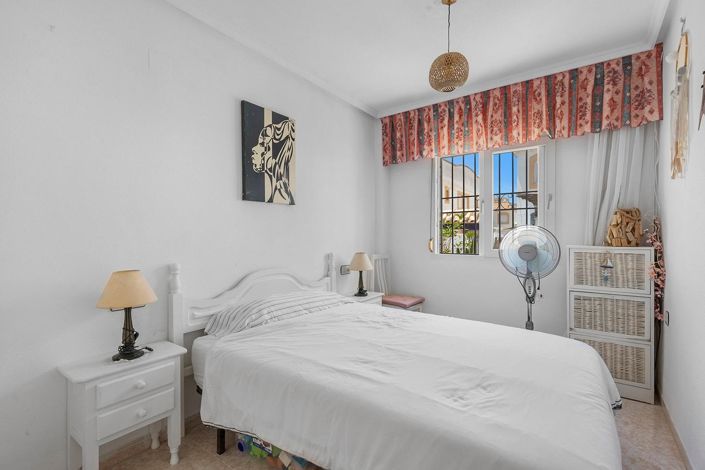 Image No.14-2 Bed Bungalow for sale