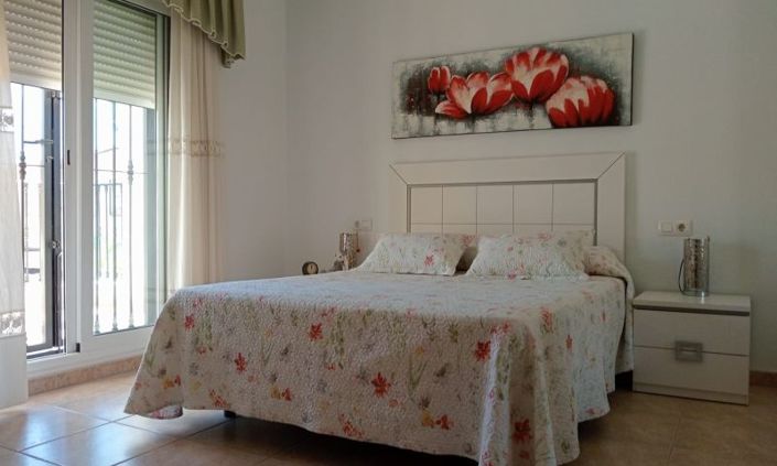 Image No.29-4 Bed Villa for sale