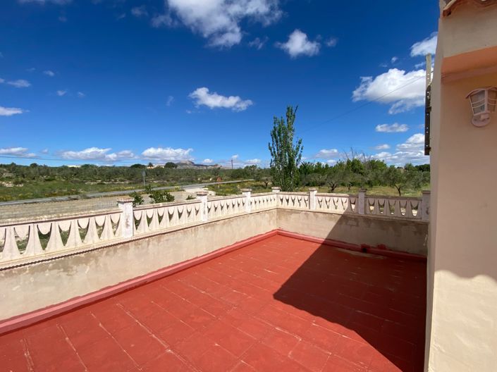 Image No.11-6 Bed Country House for sale