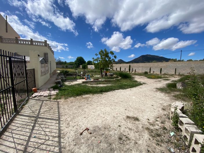 Image No.5-6 Bed Country House for sale