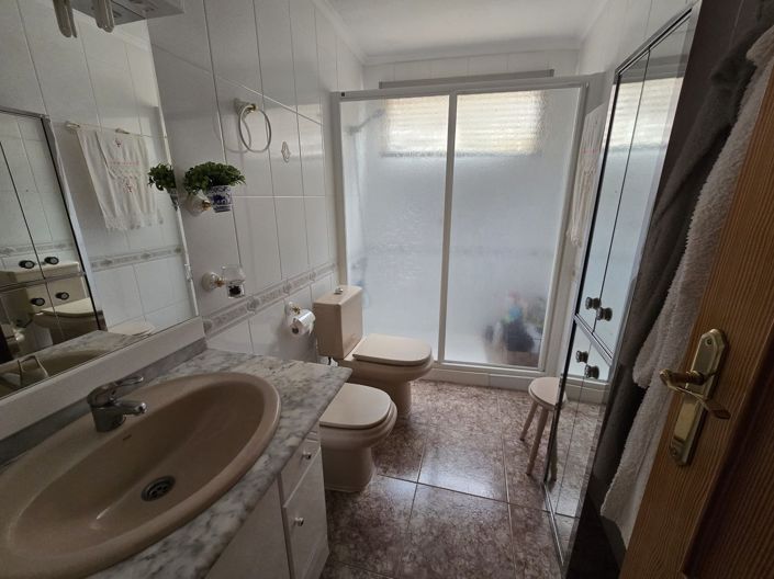 Image No.17-3 Bed Apartment for sale