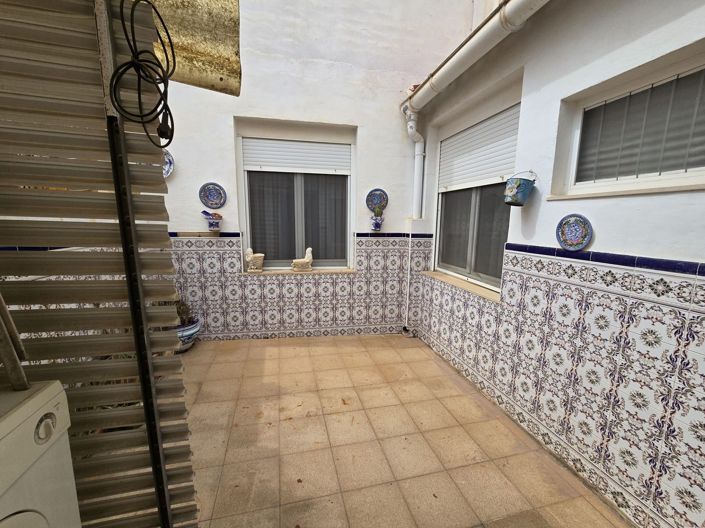 Image No.22-3 Bed Apartment for sale