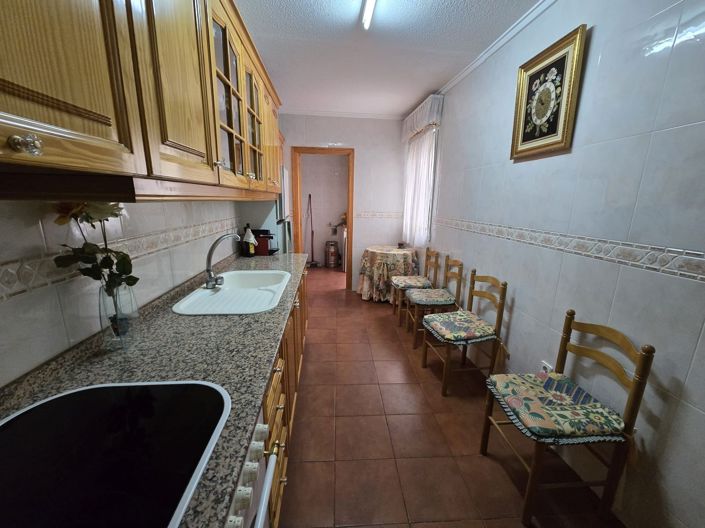 Image No.23-3 Bed Apartment for sale