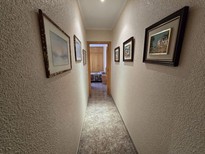 Image No.33-3 Bed Apartment for sale