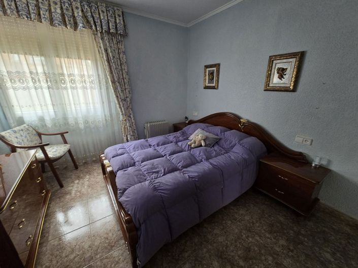 Image No.37-3 Bed Apartment for sale