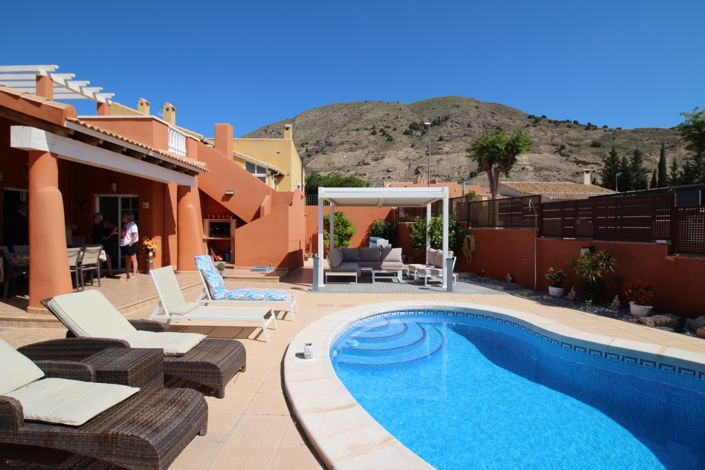 Image No.2-3 Bed Villa for sale