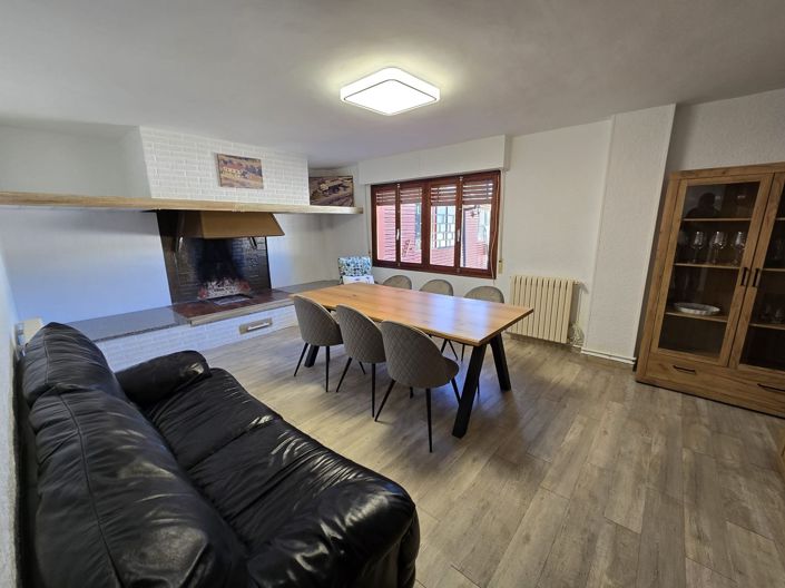 Image No.7-6 Bed Villa for sale