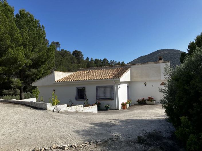 Image No.4-3 Bed Villa for sale