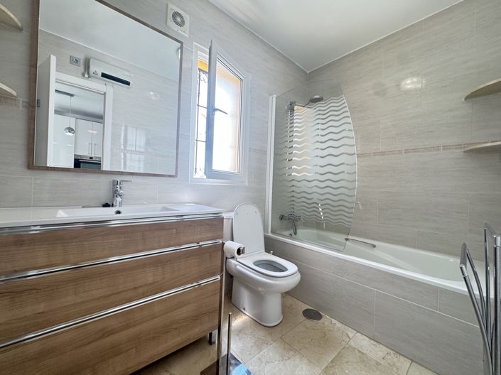 Image No.13-3 Bed Villa for sale