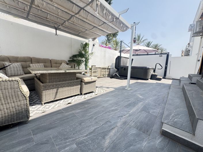 Image No.3-3 Bed Villa for sale