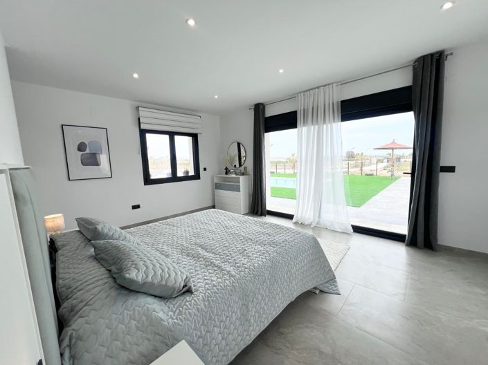 Image No.17-4 Bed Villa for sale