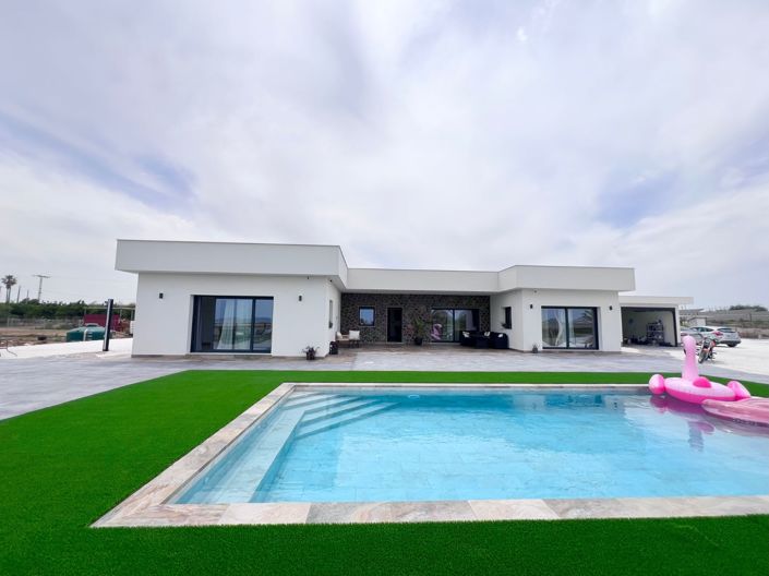 Image No.33-4 Bed Villa for sale