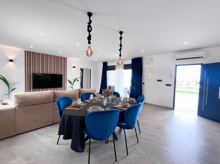 Image No.4-4 Bed Villa for sale