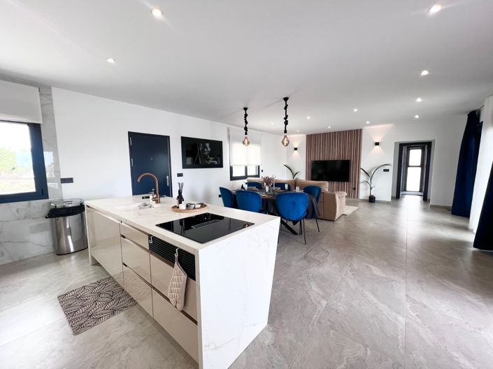 Image No.5-4 Bed Villa for sale