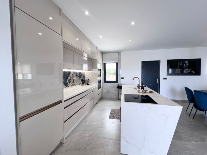 Image No.6-4 Bed Villa for sale