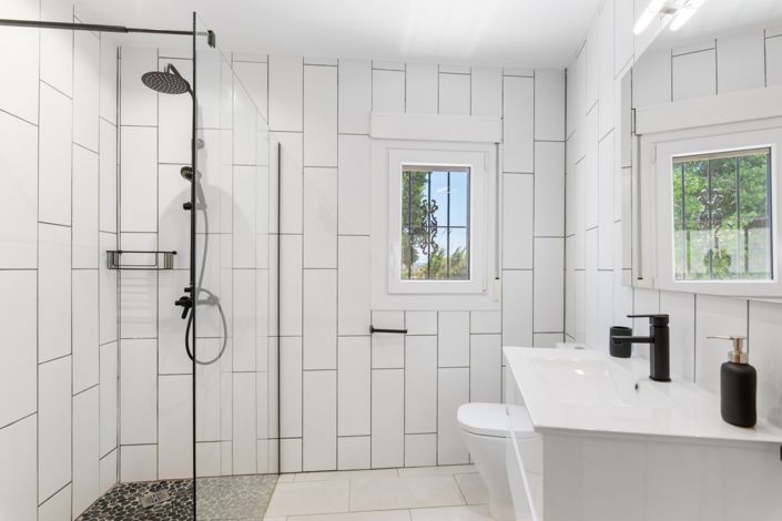 Image No.18-4 Bed Country House for sale