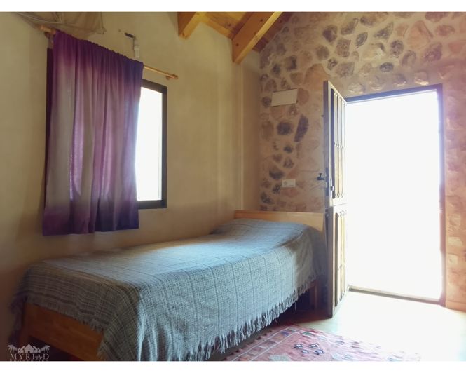 Image No.18-4 Bed Country House for sale