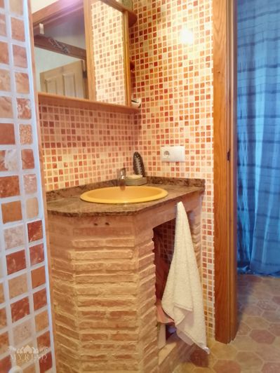 Image No.2-4 Bed Country House for sale