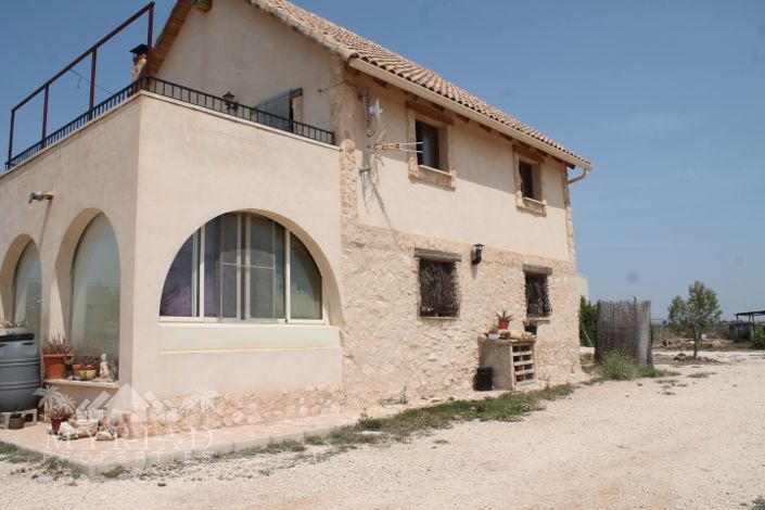 Image No.27-4 Bed Country House for sale