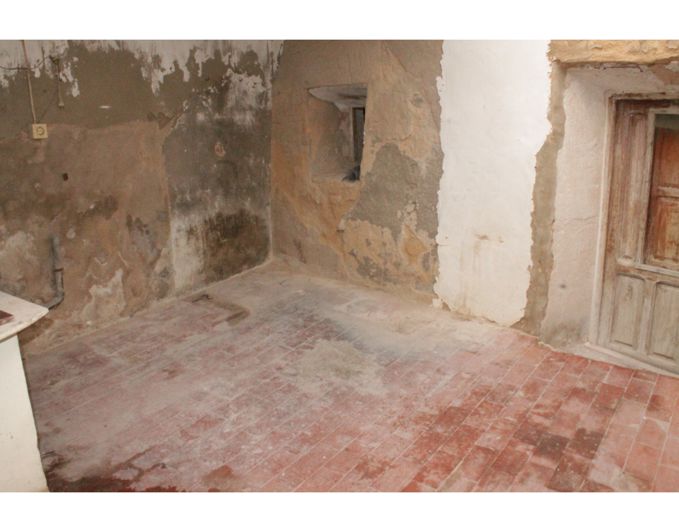 Image No.11-4 Bed Townhouse for sale