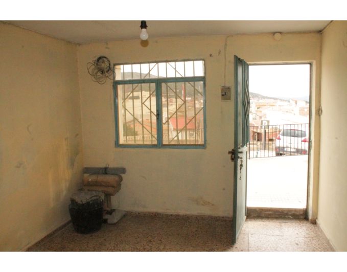 Image No.3-4 Bed Townhouse for sale