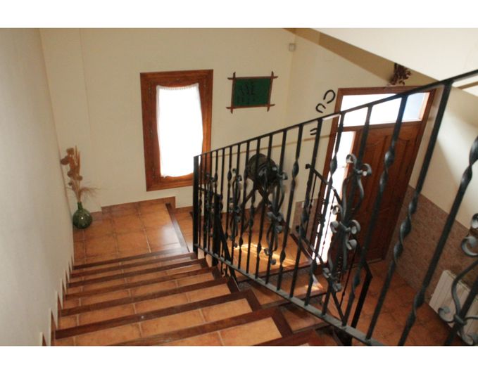 Image No.10-5 Bed Townhouse for sale