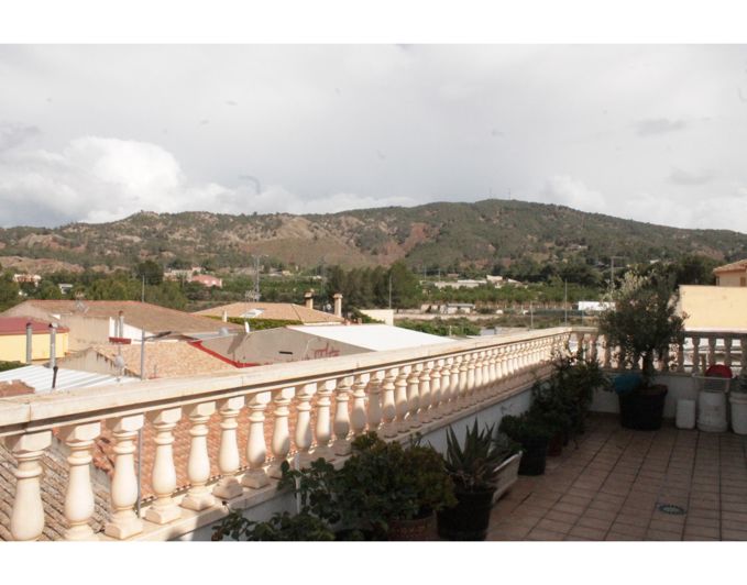 Image No.42-5 Bed Townhouse for sale