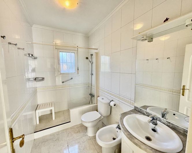 Image No.19-4 Bed Villa for sale