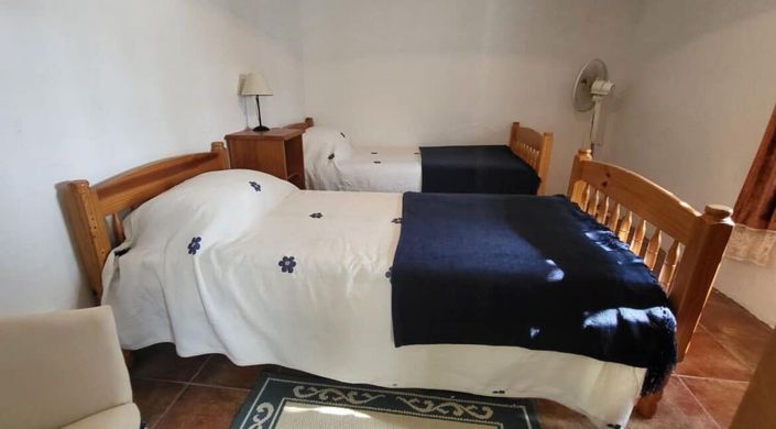 Image No.25-4 Bed Country House for sale