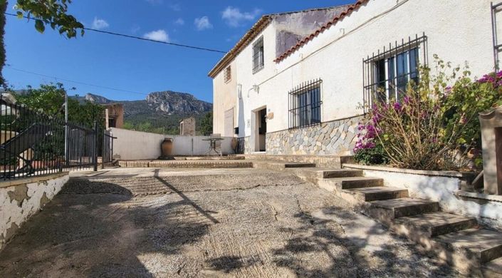 Image No.4-4 Bed Country House for sale