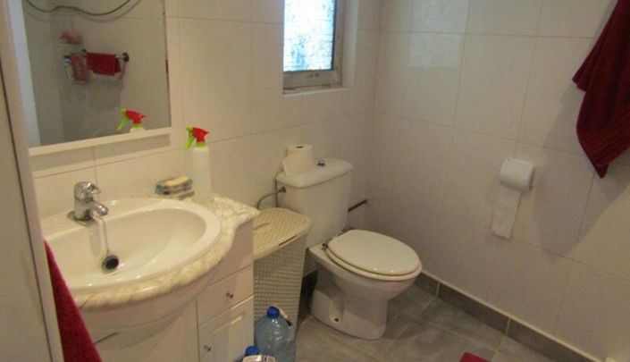 Image No.37-3 Bed House for sale