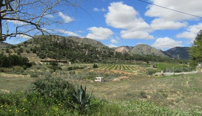 Image No.8-3 Bed House for sale