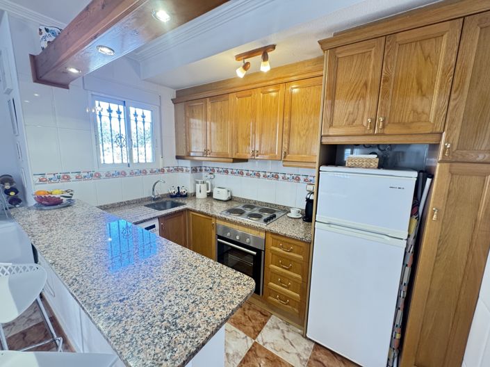 Image No.10-3 Bed Townhouse for sale