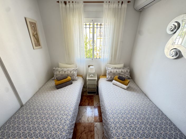 Image No.20-3 Bed Townhouse for sale