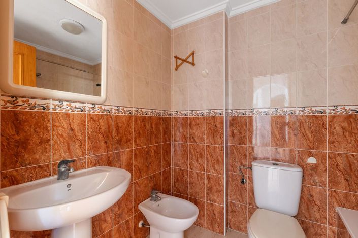 Image No.17-2 Bed Apartment for sale