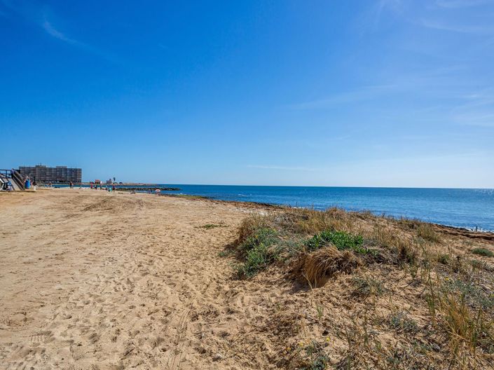 Image No.32-2 Bed Apartment for sale