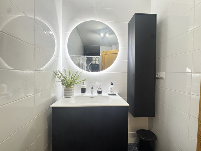 Image No.18-3 Bed Townhouse for sale