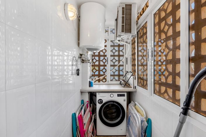 Image No.12-3 Bed Apartment for sale