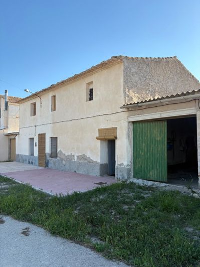 Image No.4-6 Bed Country House for sale