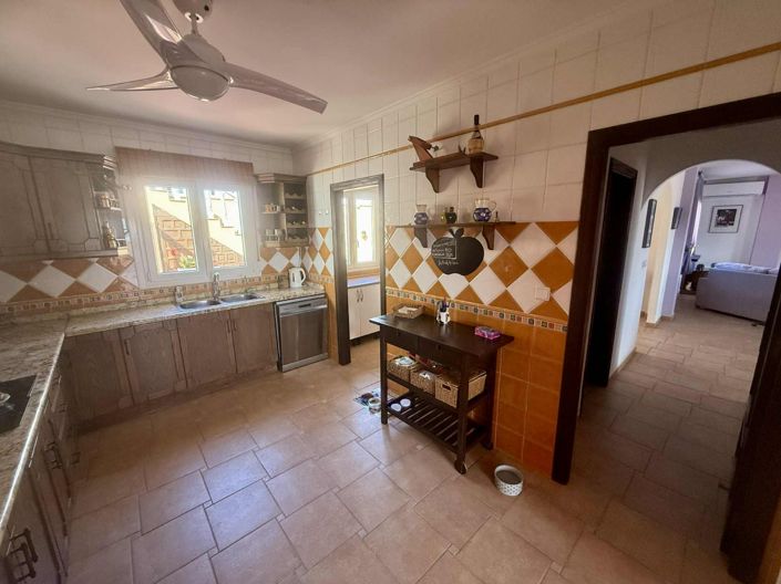 Image No.11-3 Bed Villa for sale