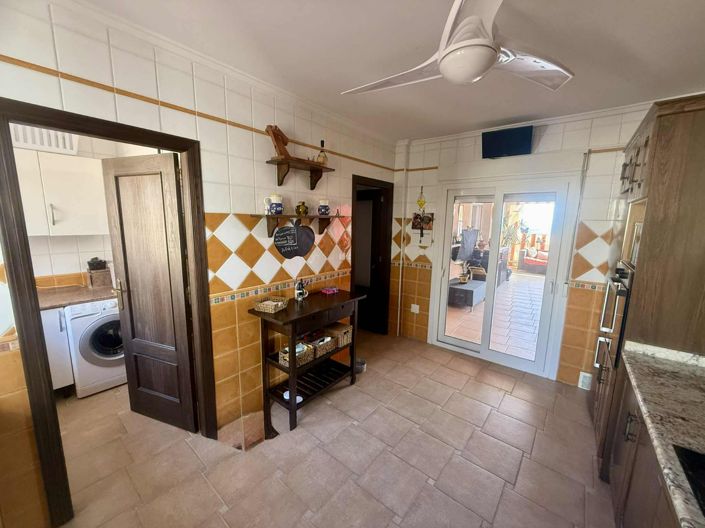 Image No.13-3 Bed Villa for sale