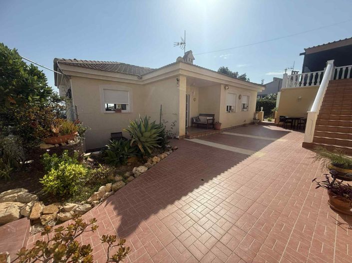 Image No.2-3 Bed Villa for sale